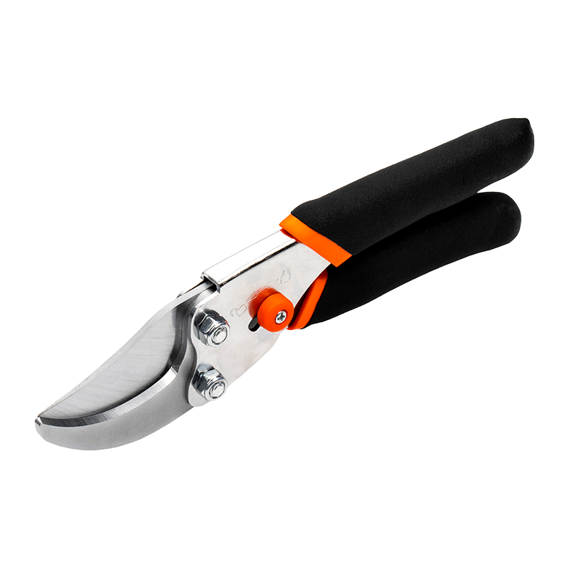 T101 Iron Bypass Pruning Shears